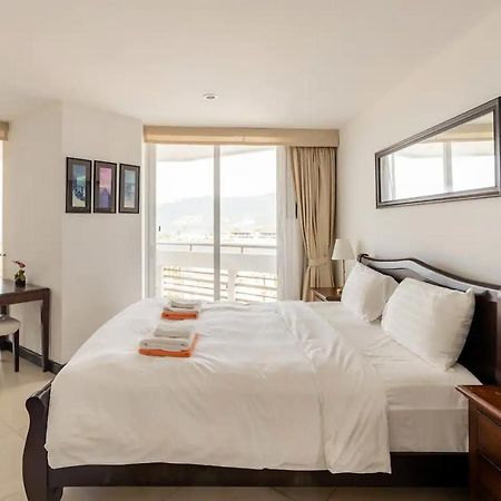 Andaman Sea View Apartment - Patong Beach Екстер'єр фото